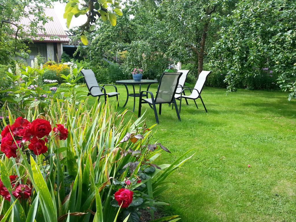 Piibelehe Guest Accommodation Kuressaare Pokoj fotografie
