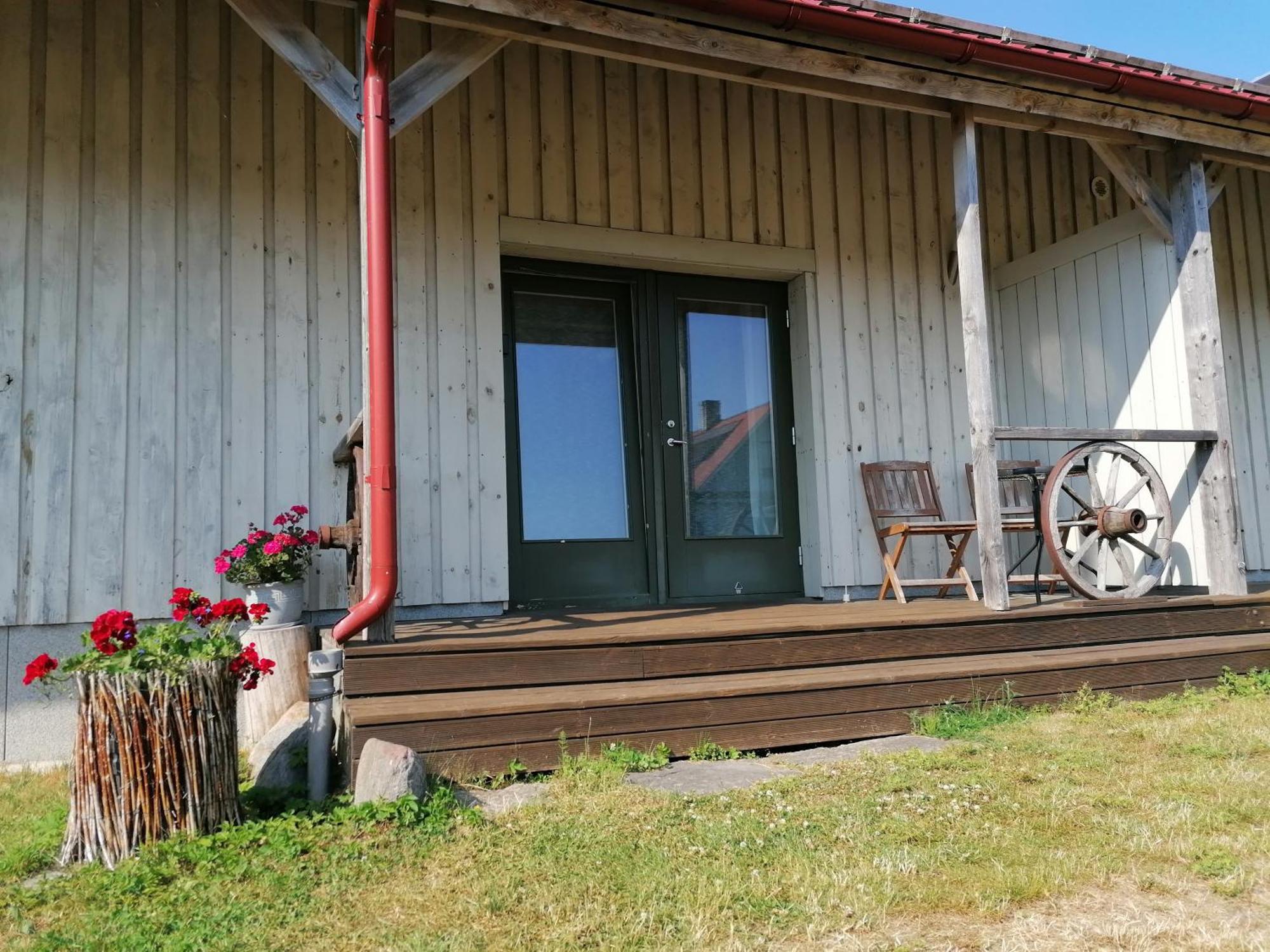 Piibelehe Guest Accommodation Kuressaare Exteriér fotografie