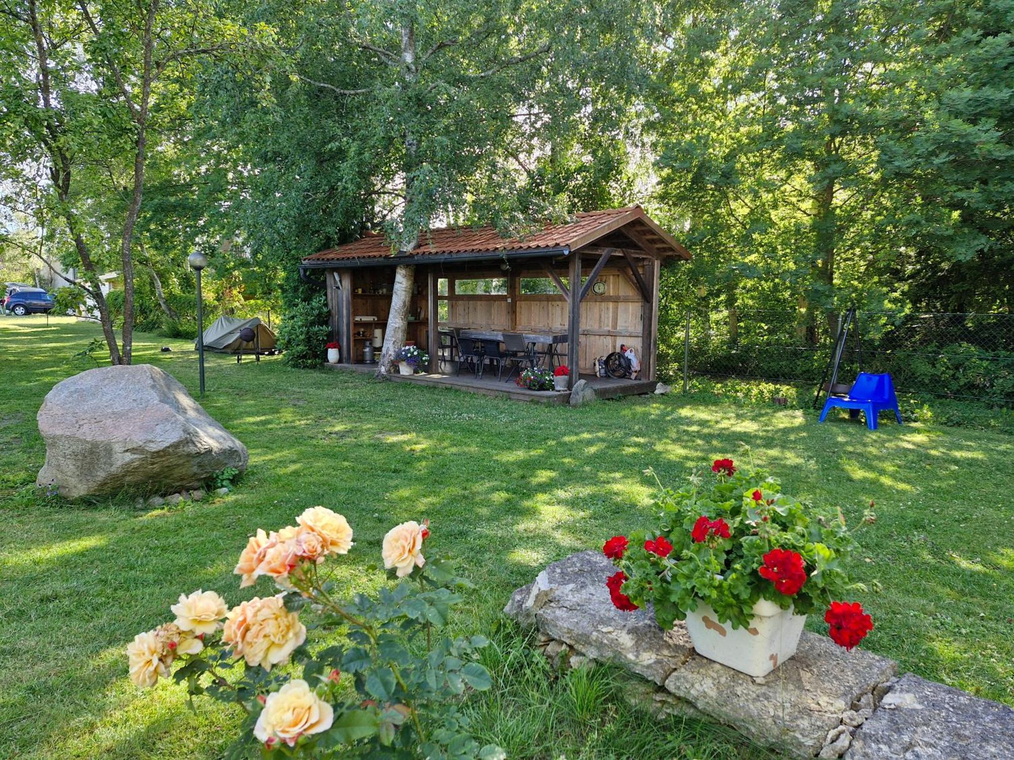 Piibelehe Guest Accommodation Kuressaare Exteriér fotografie